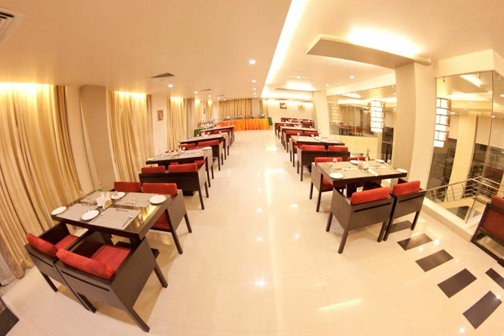 Hotel Sara Regency Kumbakonam Exterior foto